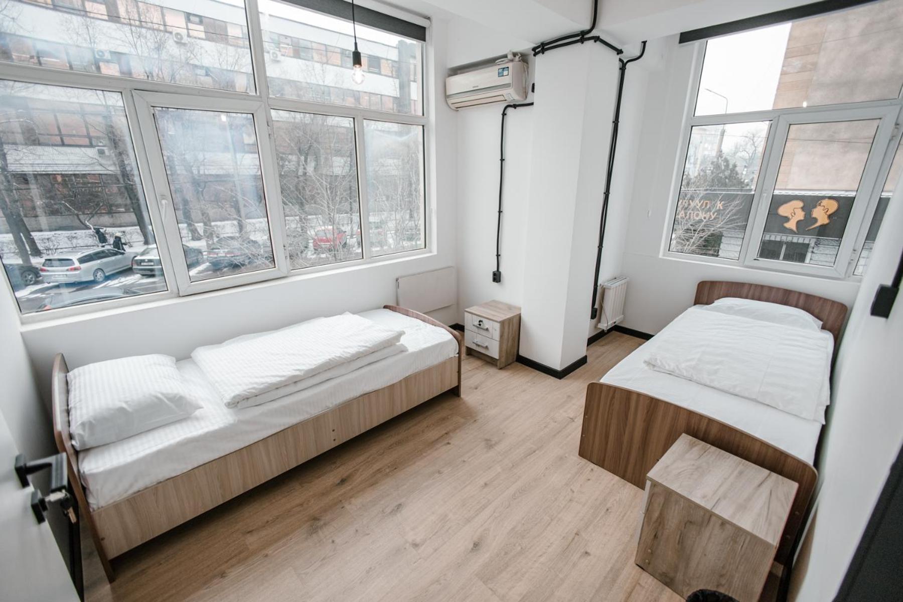 68 Hostel Бишкек Экстерьер фото
