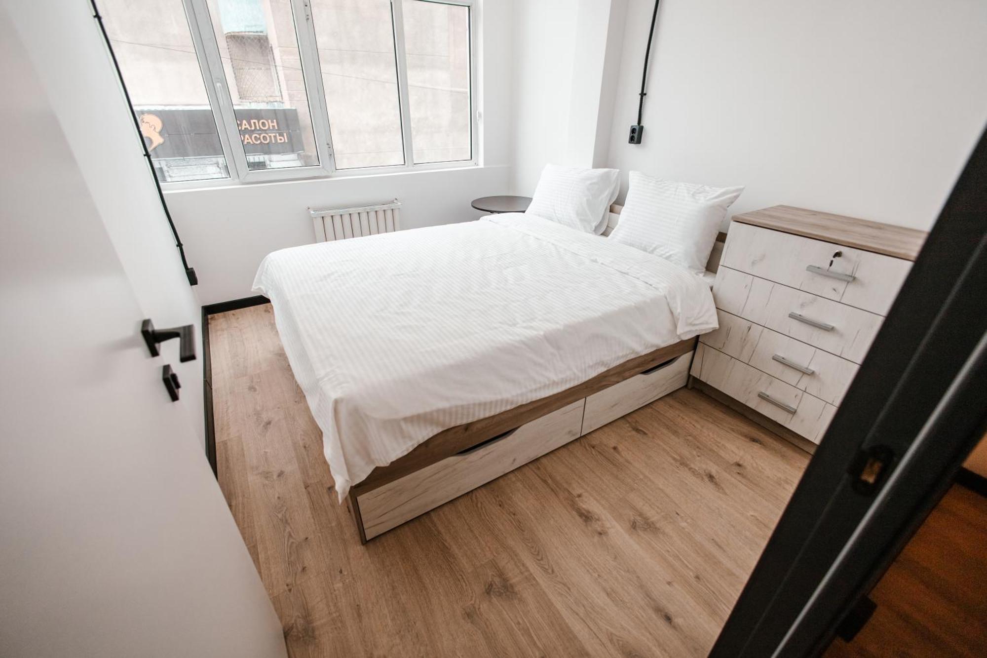 68 Hostel Бишкек Экстерьер фото