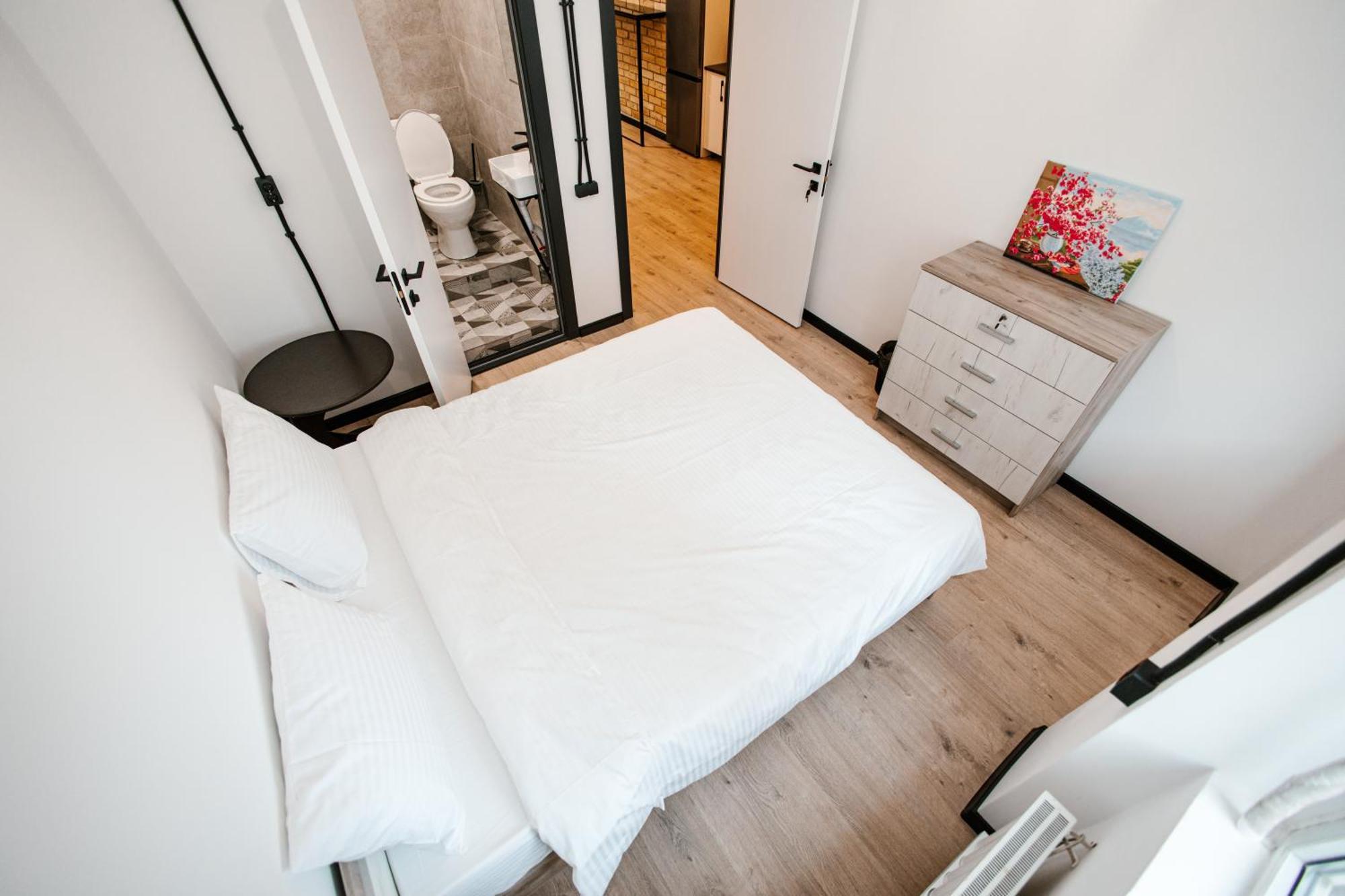 68 Hostel Бишкек Экстерьер фото